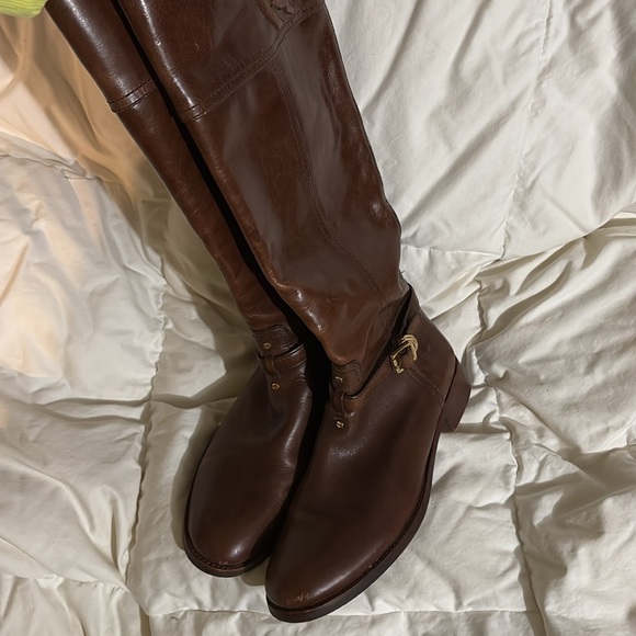 tory burch boots - Picture 2 of 4